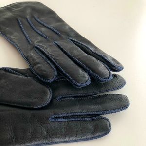 Holt Renfrew Soft Black Leather and Cashmere Women’s Size 7.5 Gloves - Like New